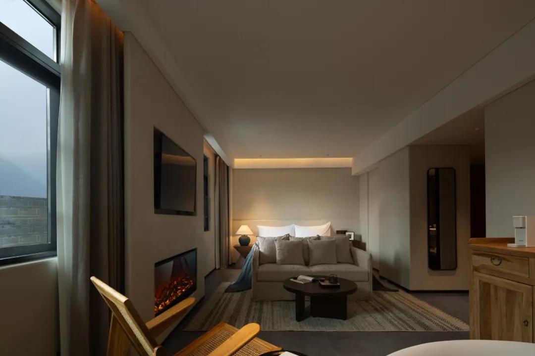 Phoenix Hall House Hotel Fenghuang Dış mekan fotoğraf