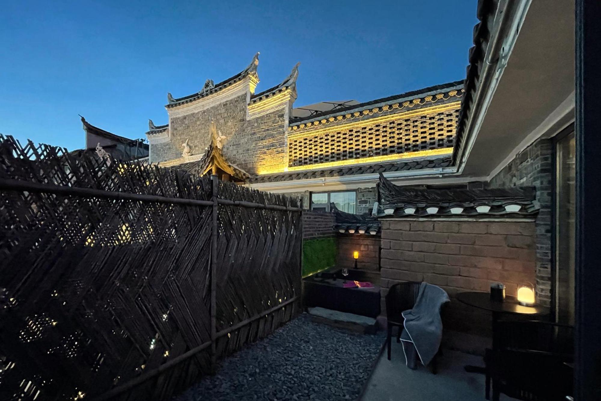 Phoenix Hall House Hotel Fenghuang Dış mekan fotoğraf